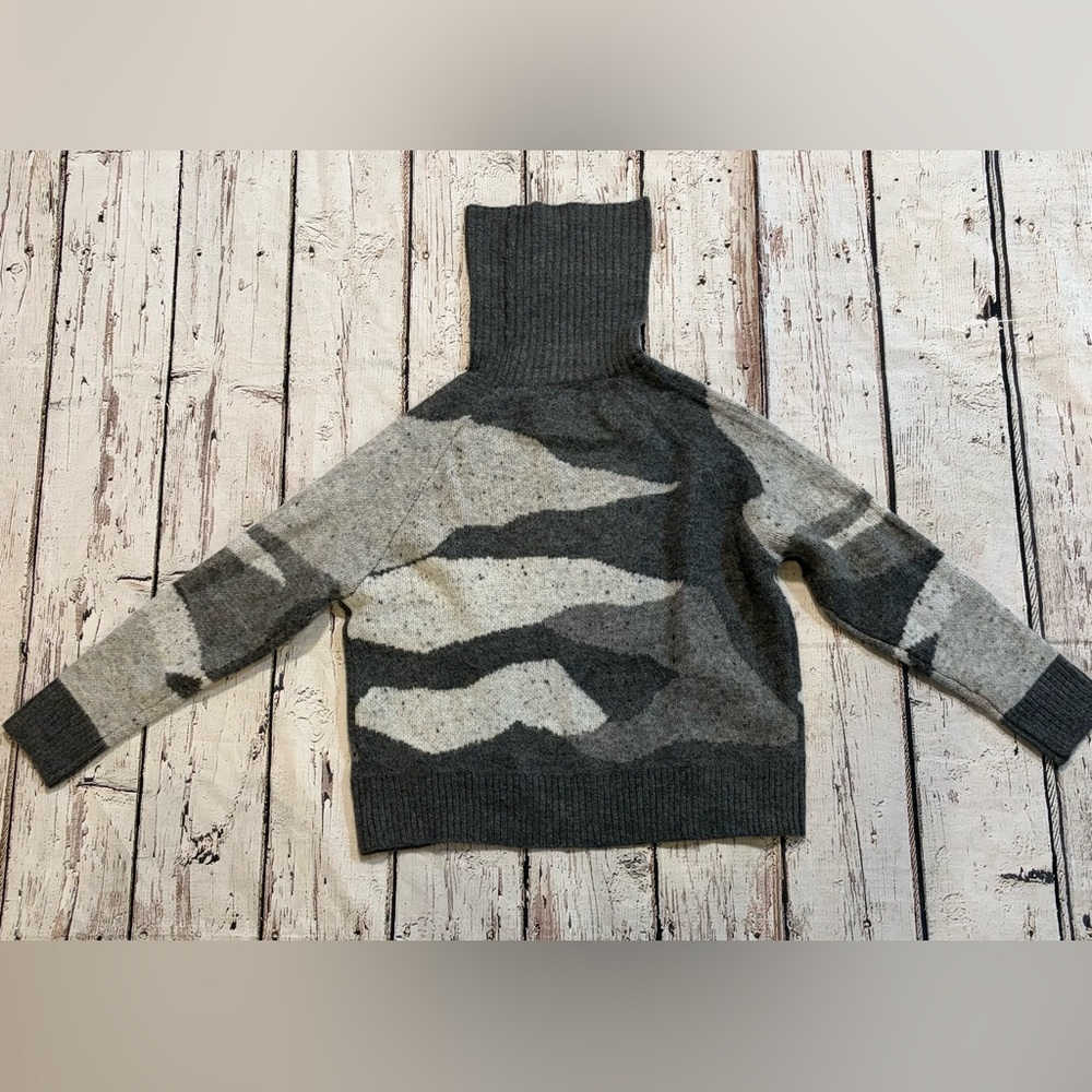 John + Jenn Gray and Cream Knit Sweater
